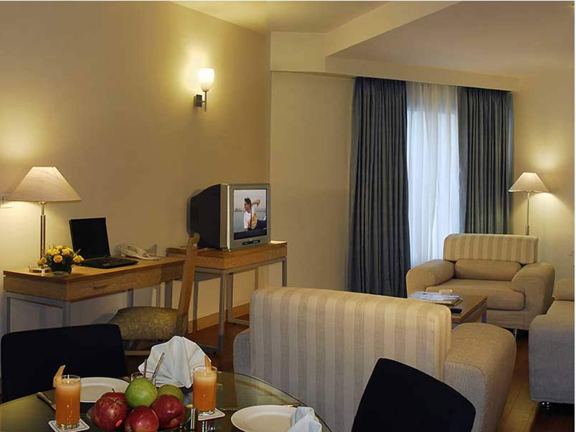 โรงแรมฟอร์จูน ซีเล็คซ์ ทรินิตี้ เบงกาลูรู บังกาลอร์ ภายนอก รูปภาพ